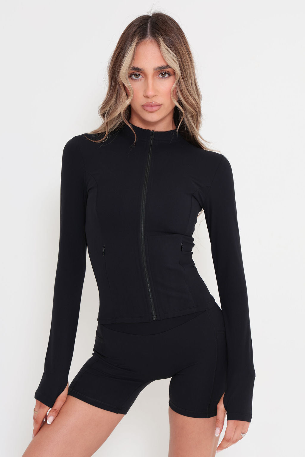Essentials Sculpt Jacket - Black – TRNDSTTR FITWEAR