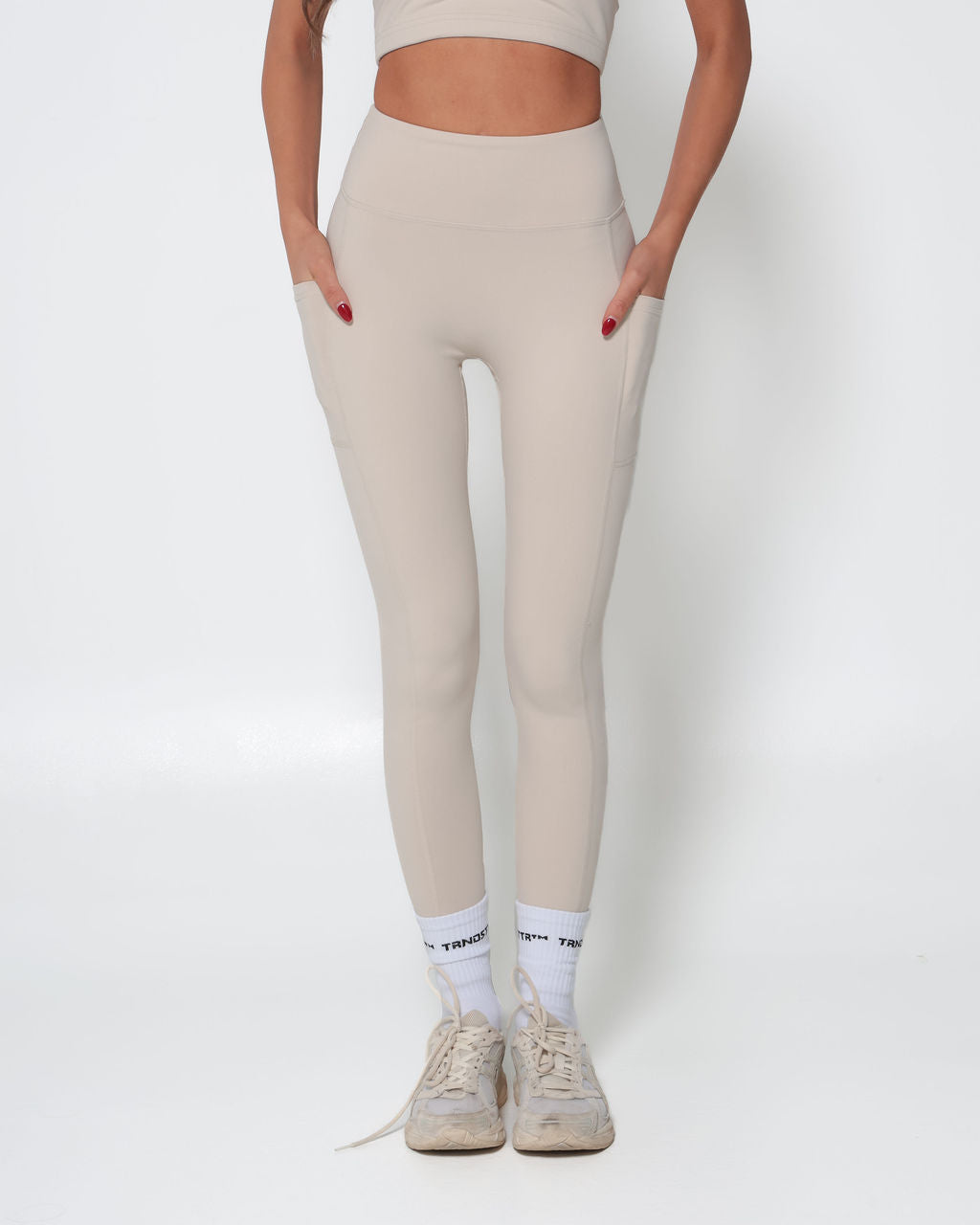 MOON - Pocket Leggings | Side Pockets and 100% Squat Proof