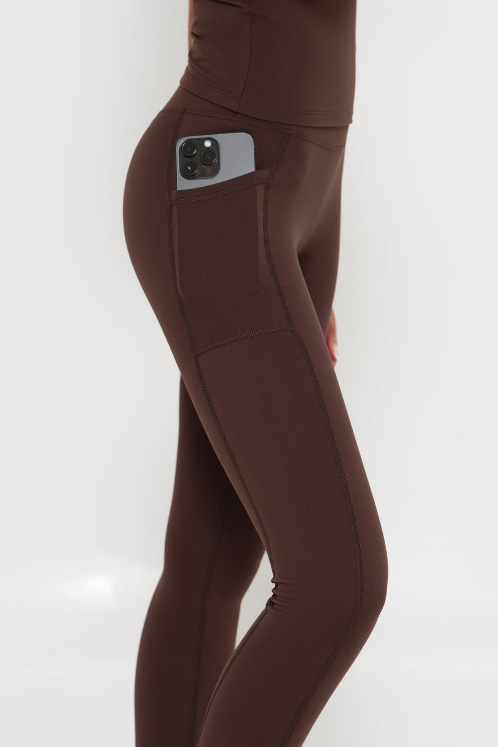 Essentials Invisible Scrunch Pocket Leggings - Mocha Brown