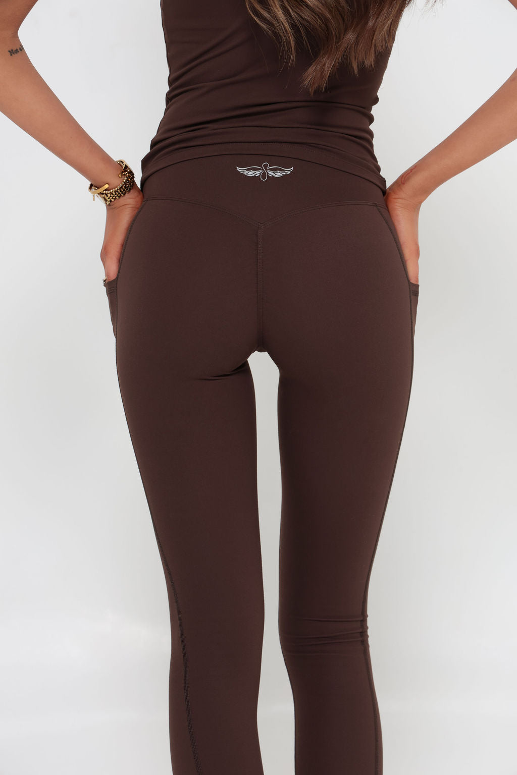 Essentials Invisible Scrunch Pocket Leggings - Mocha Brown