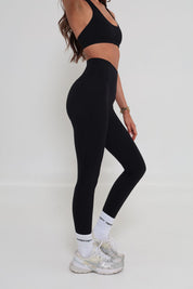 Essentials Invisible Scrunch Pocket Leggings - Black