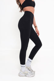 Essentials Invisible Scrunch Pocket Leggings - Black