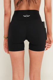 Essentials Invisible Scrunch Pocket 4.5" Shorts - Black