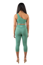 Load image into Gallery viewer, AMAZONIA - Capri Leggings