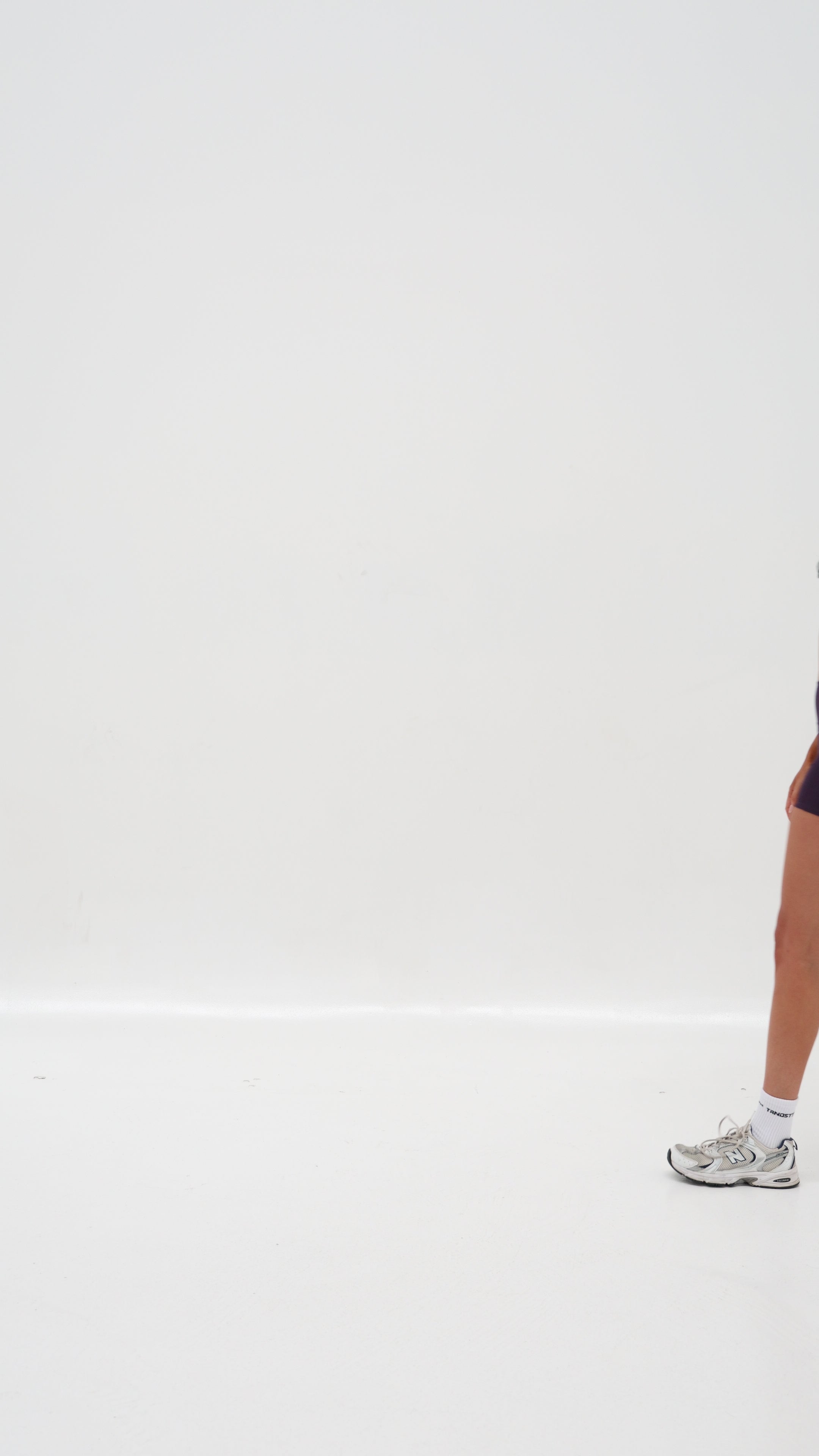 AirSilk™ Contour Halter Crop - Plum